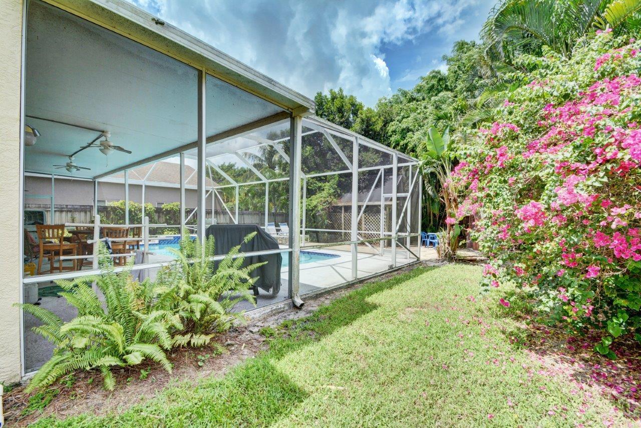 2414 Southeast Springtree Place Stuart, FL 34997 - Photo 11 of 28 Springtree back 1