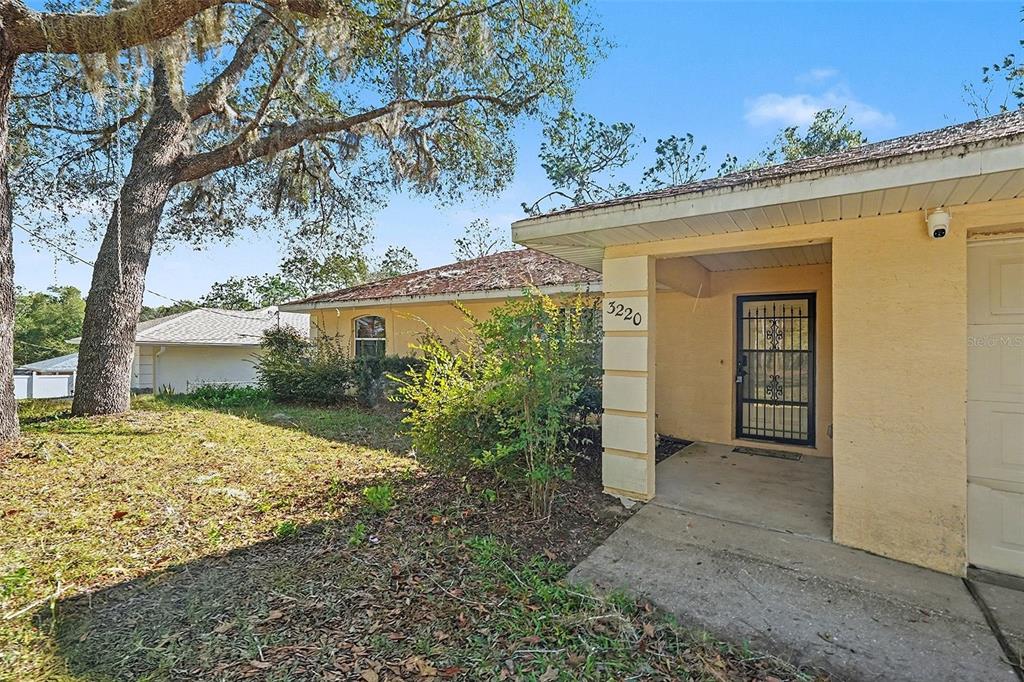 3220 East Rogers Inverness, FL 34453 - Photo 4 of 30