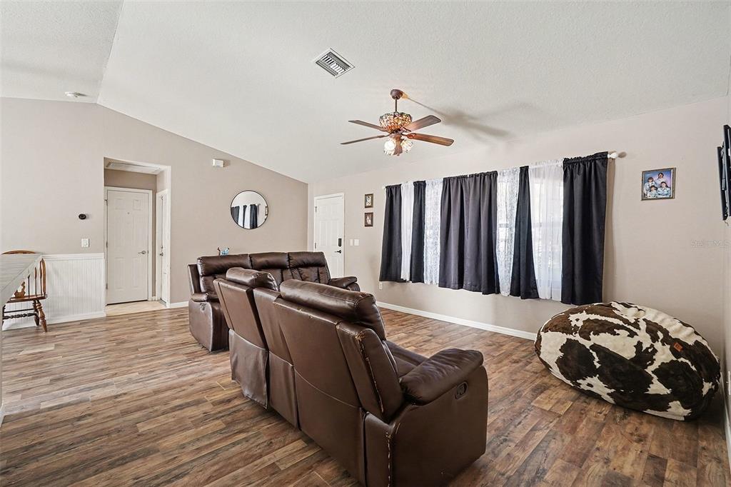 3220 East Rogers Inverness, FL 34453 - Photo 6 of 30