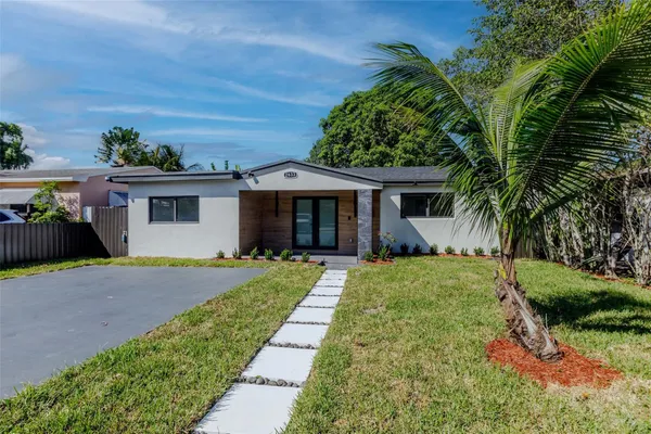 $654,999 | 2633 Taft Street, Hollywood, FL 33020
