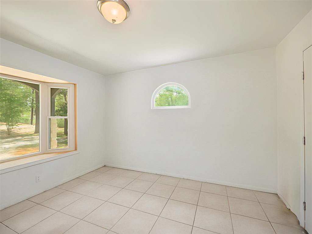 368 Riddle Road Cedar Creek, TX 78612 - Photo 11 of 16