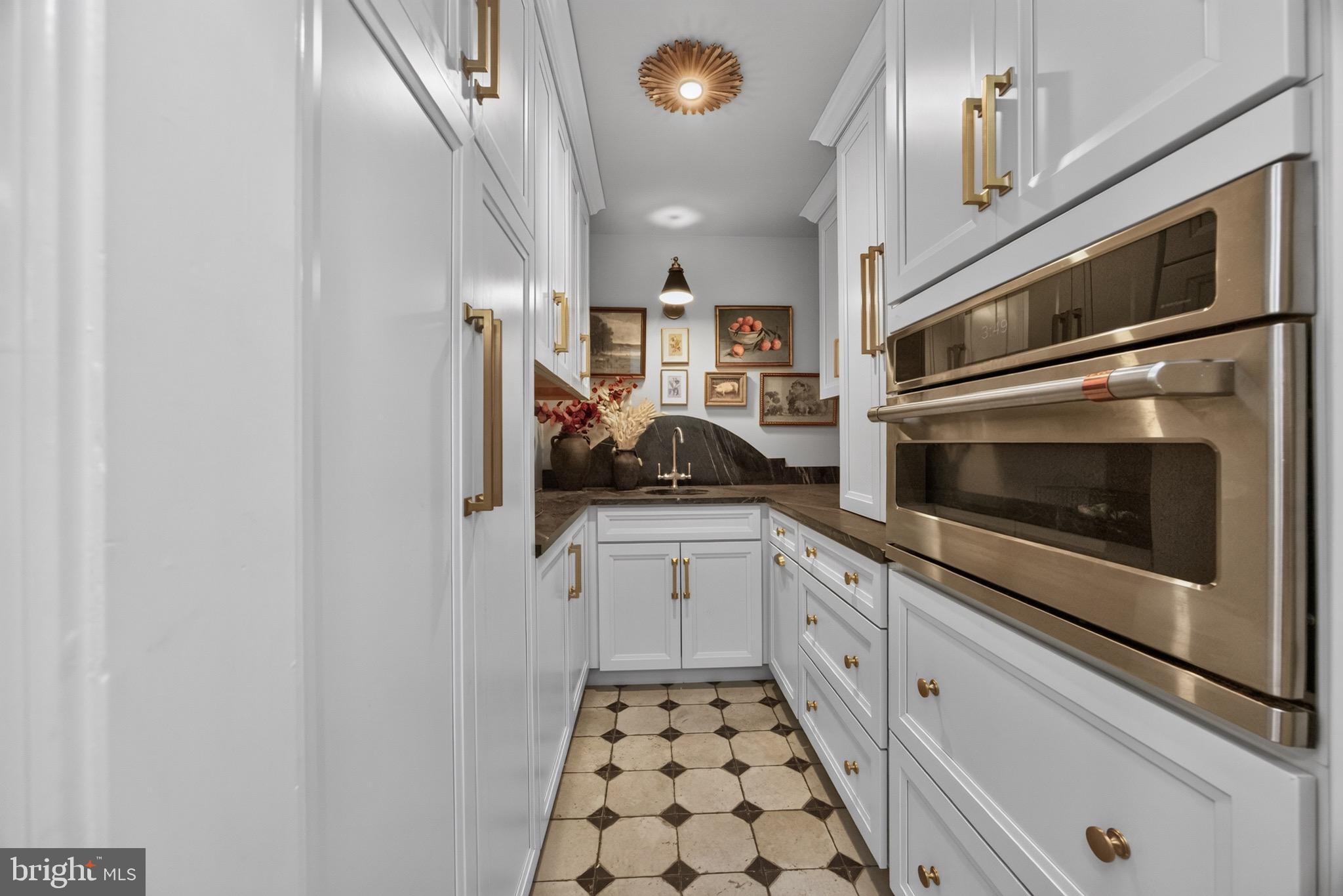 1236 Highgate Road West Chester, PA 19380 - Photo 8 of 47 Pantry