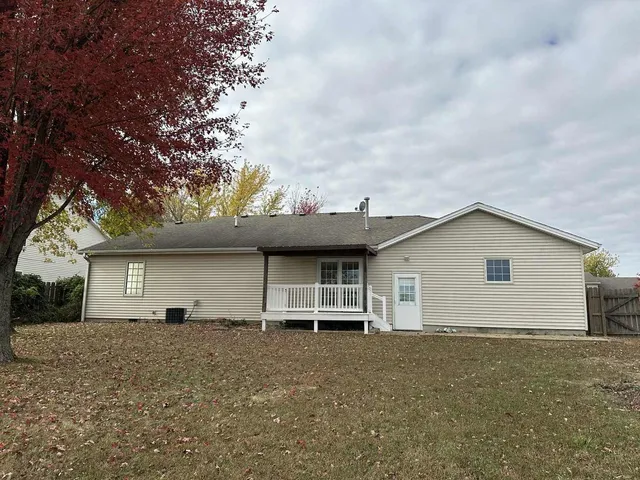 $254,900 | 1005 North Fox Run, Villa Grove, IL 61956