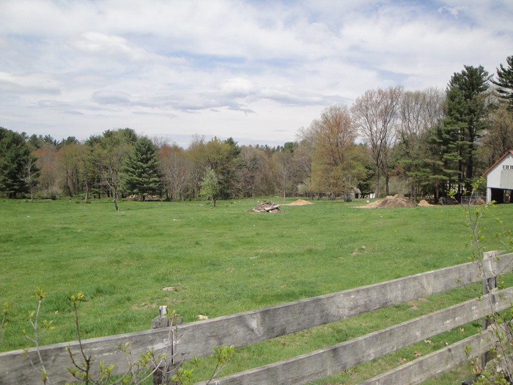 116 Nourse Road Bolton, MA 01740 - Photo 4 of 5 Gallery Image 4