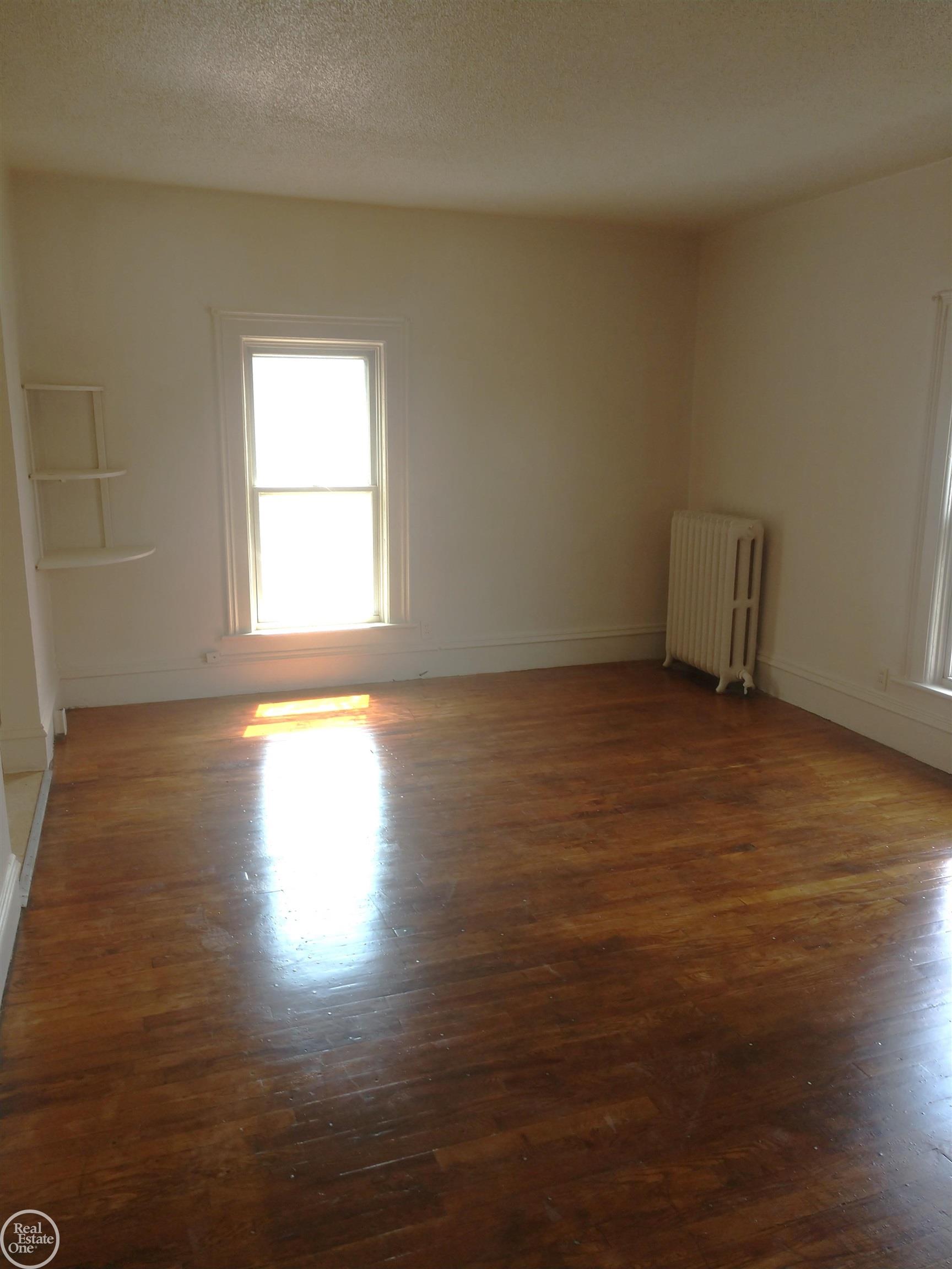 838 Howard Street Port Huron, MI 48060 - Photo 11 of 17