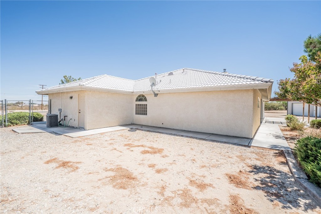 13880 Paramount Road Phelan, CA 92371 - Photo 46 of 54