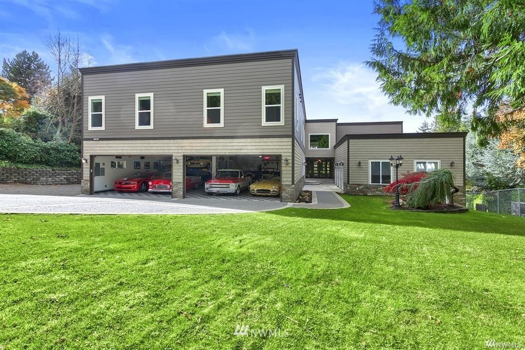 17808 Talbot Road Edmonds, WA 98026 - Photo 1 of 1 Gallery Image 1