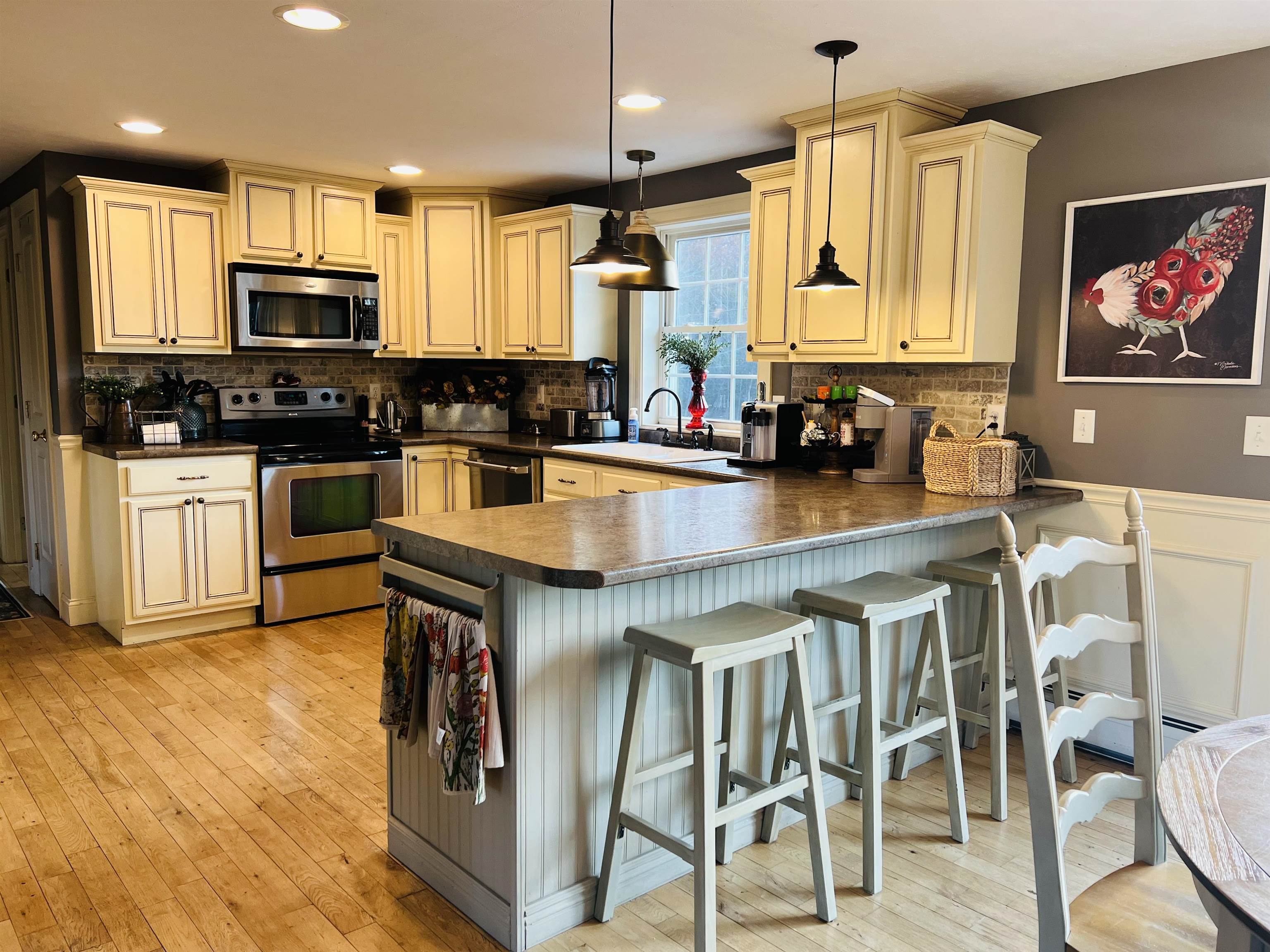 98 Perry Road Jaffrey, NH 03452 - Photo 4 of 35