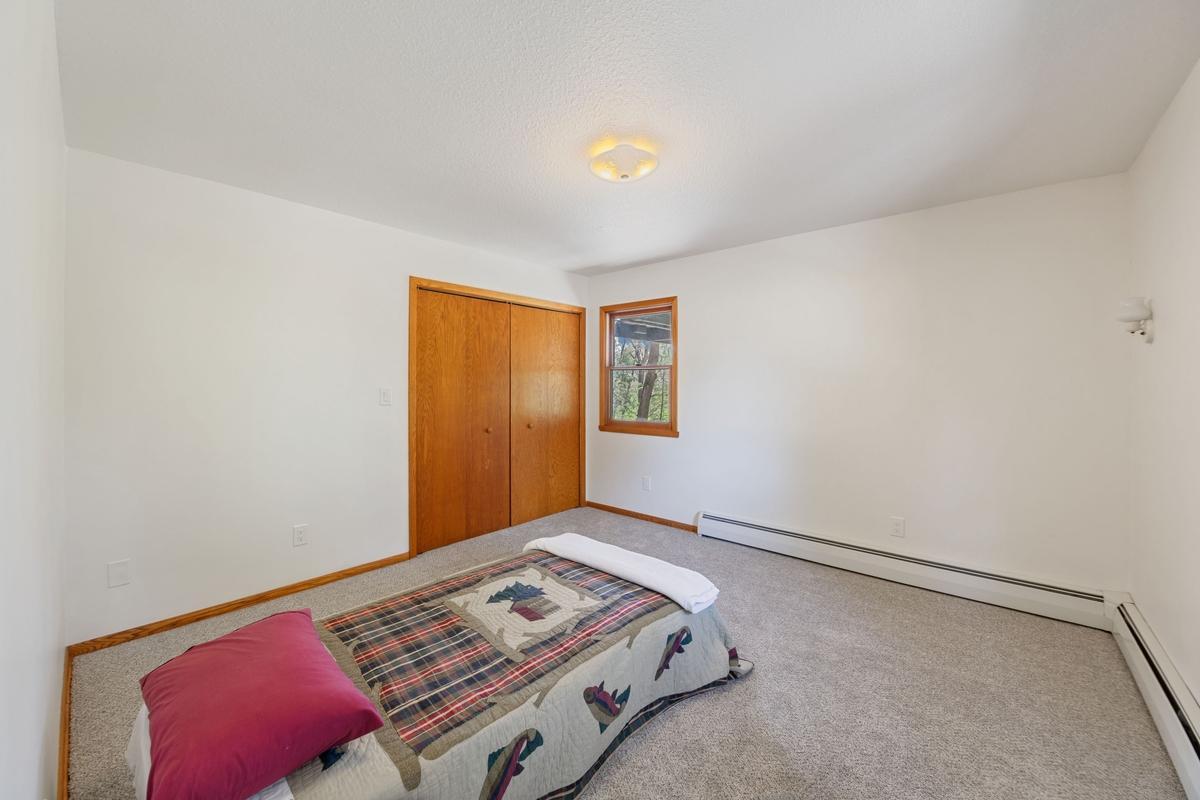 327 Krattley Lane Hudson, WI 54016 - Photo 20 of 38