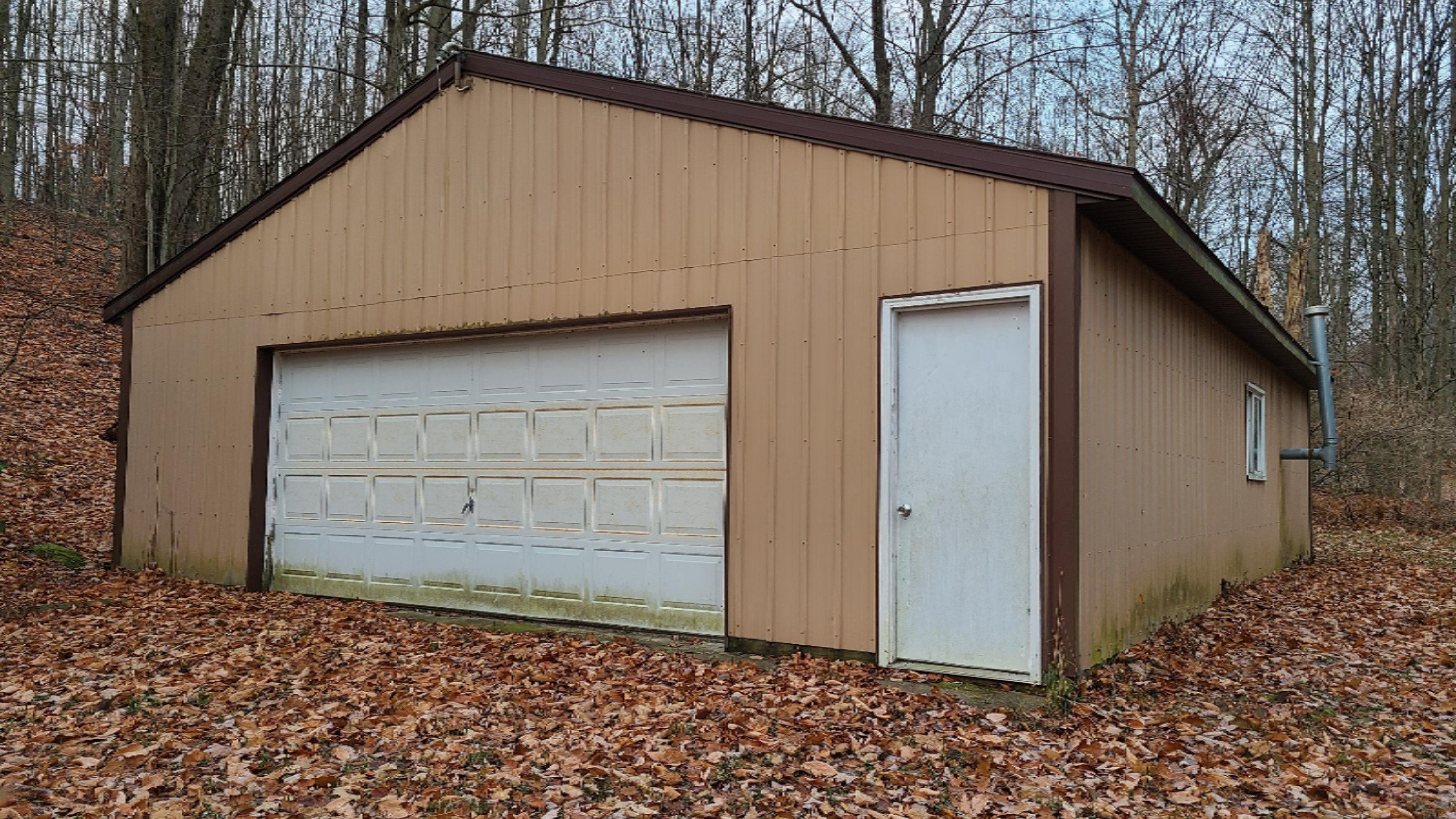 7335 South Campbell Road Branch, MI 49402 - Photo 4 of 17 20201114_081230