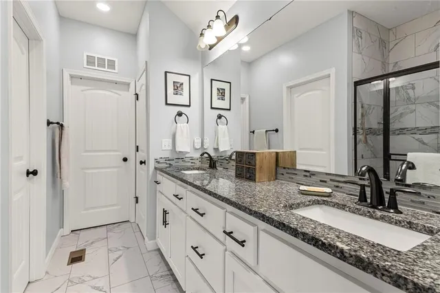 $499,900 | 18526 West 194th Terrace, Spring Hill, KS 66083