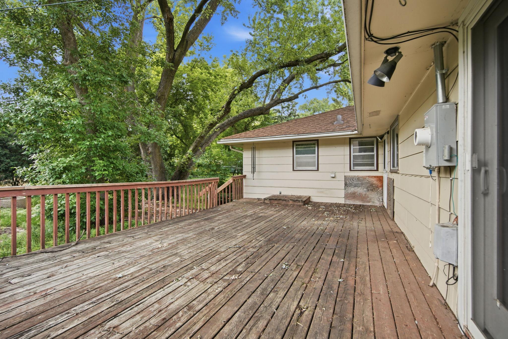 3511 Zane Avenue North Crystal, MN 55422 - Photo 5 of 39