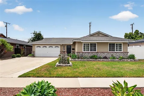$1,050,000 | 6230 East Pageantry Street, Long Beach, CA 90808