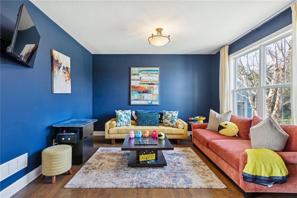 17205 Thomas Lane Road Smithville, MO 64089 - Photo 17 of 58