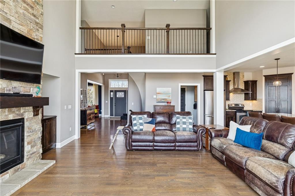 17205 Thomas Lane Road Smithville, MO 64089 - Photo 7 of 58