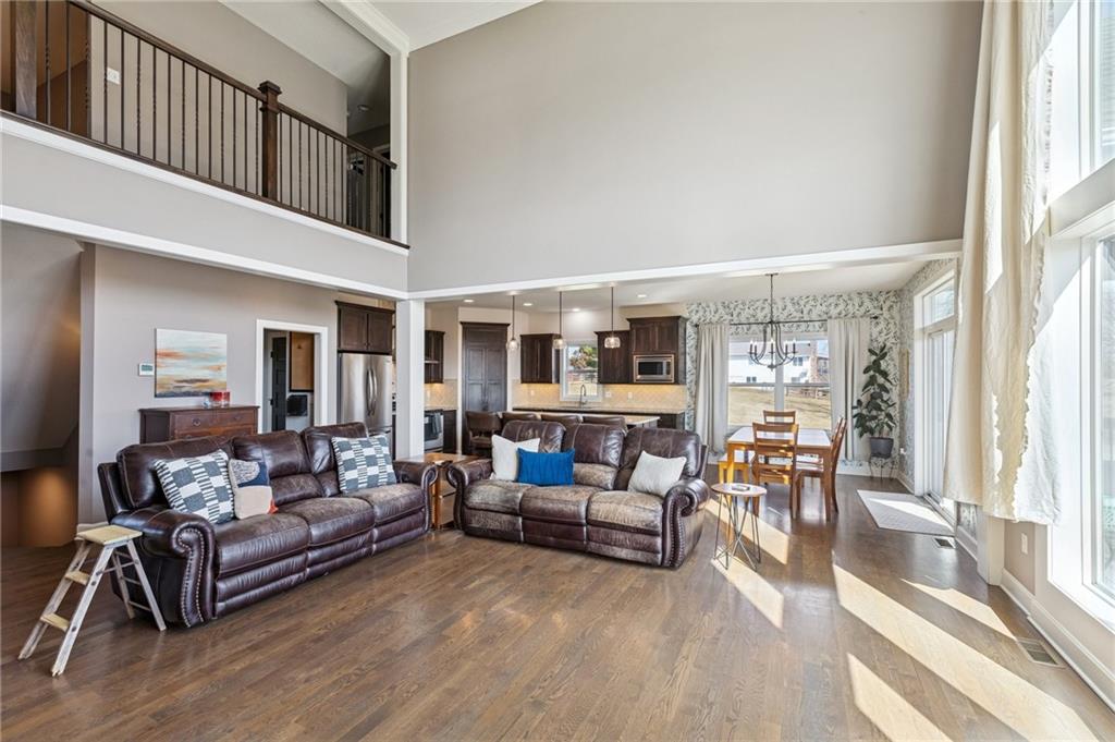 17205 Thomas Lane Road Smithville, MO 64089 - Photo 8 of 58