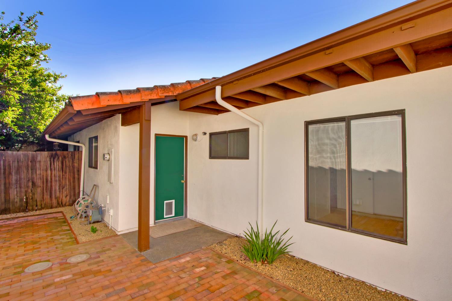 2526 Overhill Lane Davis, CA 95616 - Photo 9 of 60 a front view of a house with a yard