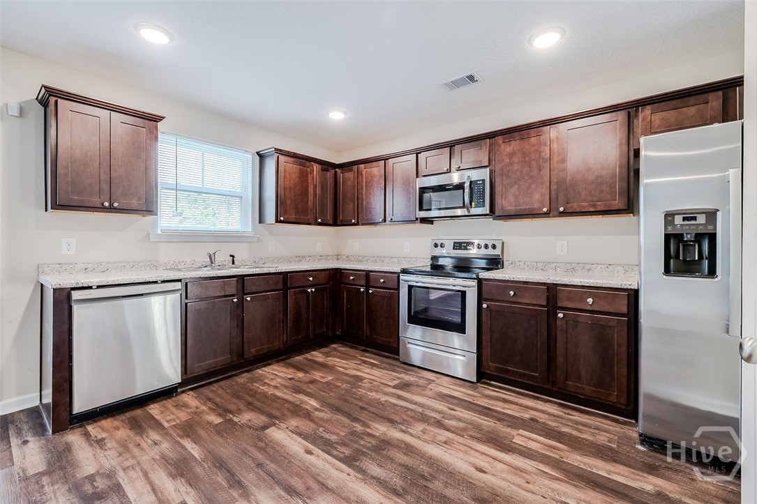 101 Rebel Estates Drive Springfield, GA 31329 - Photo 9 of 35