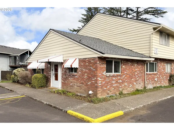 $229,000 | 1514 Northeast Hogan Drive, Gresham, OR 97030