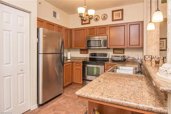 $2,650 | 20230 Estero Gardens Circle, Unit 206, Estero, FL 33928
