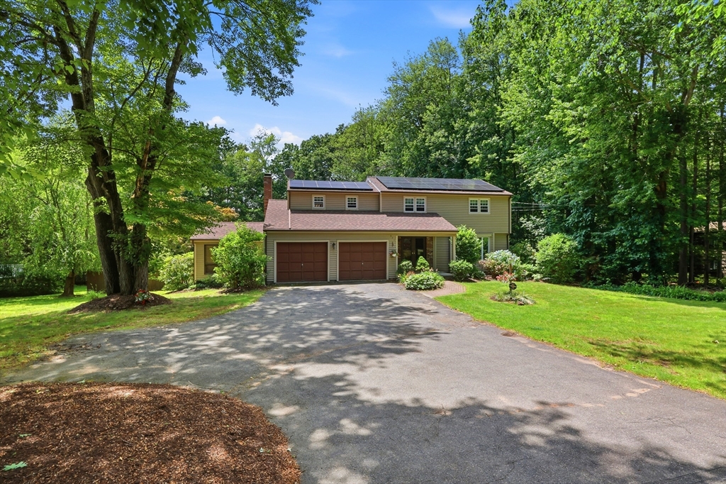 431 Prospect Street East Longmeadow, MA 01028 - Photo 2 of 38