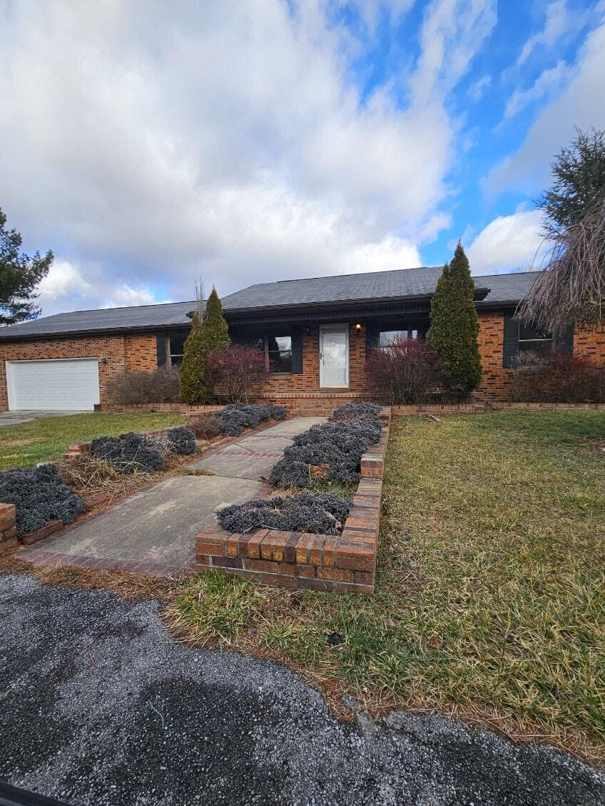 996 Adair Road Peterstown, WV 24963 - Photo 1 of 1 Gallery Image 1