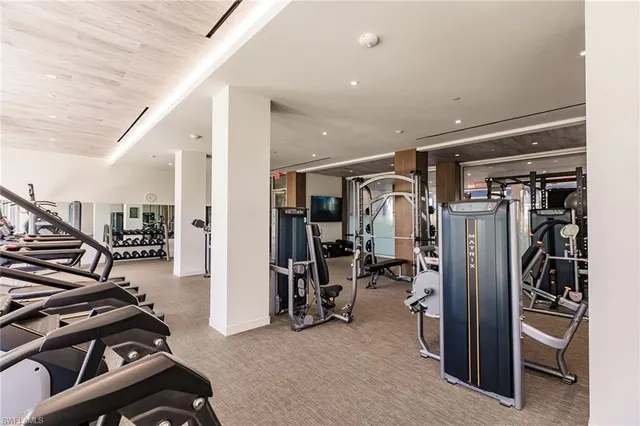 $8,000 | 260 Seaview Court, Unit 604, Marco Island, FL 34145