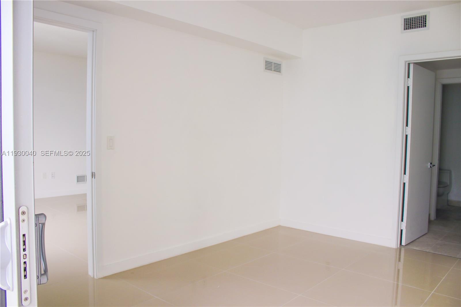 488 Northeast 18th Street, Unit 4609 Miami, FL 33132 - Photo 13 of 30