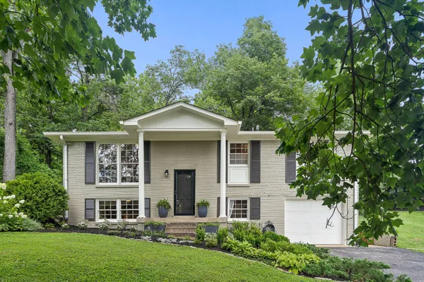 $525,000 | 154 Lake Park Drive, Nashville, TN 37211