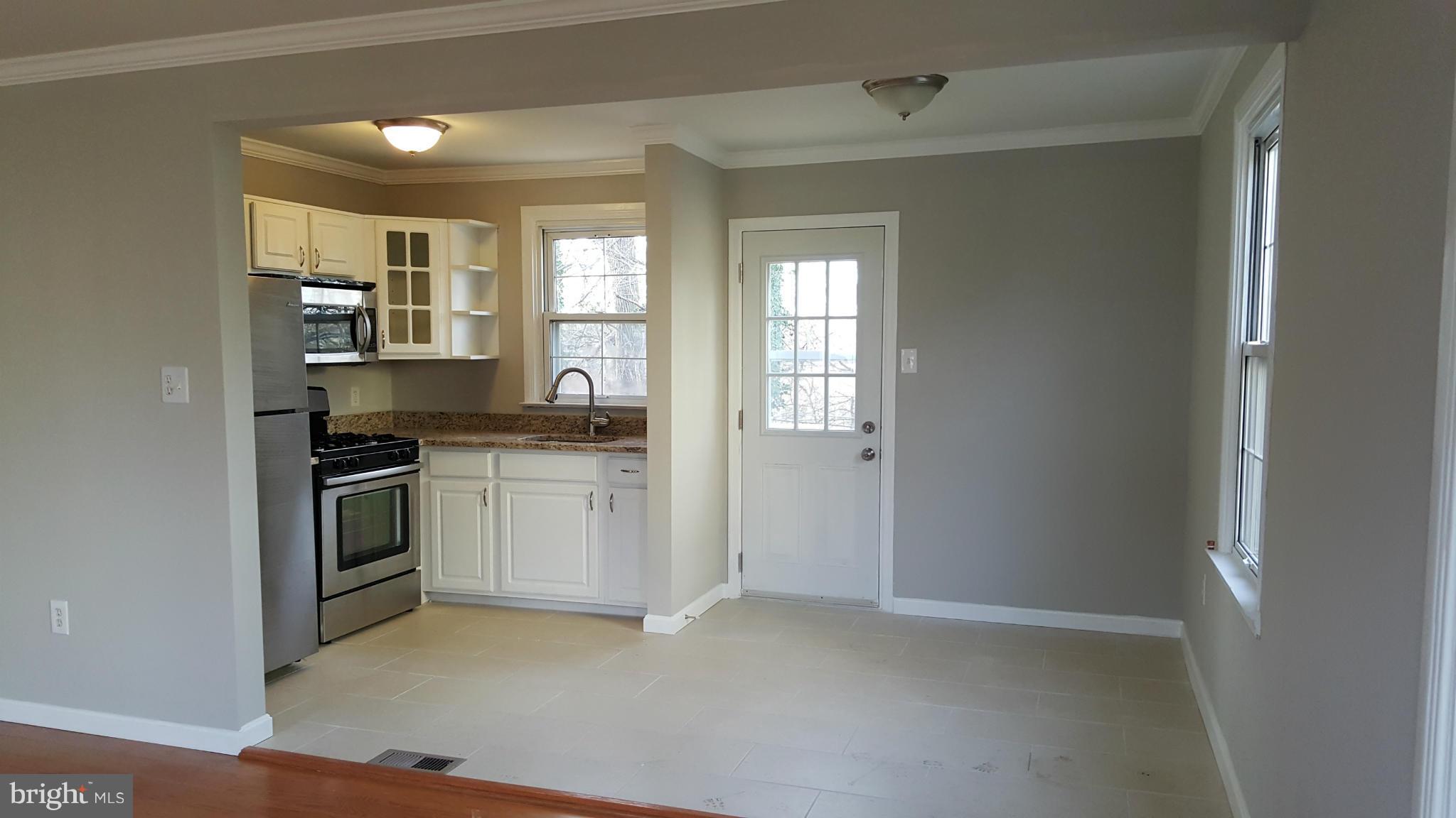 2126 Northland Road Baltimore, MD 21207 - Photo 18 of 26 Kitchen