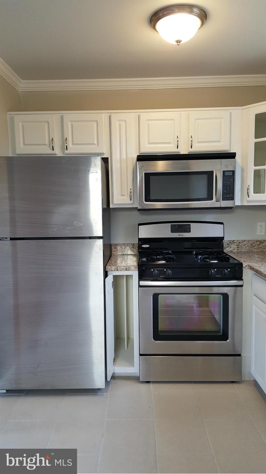 2126 Northland Road Baltimore, MD 21207 - Photo 22 of 26 Kitchen