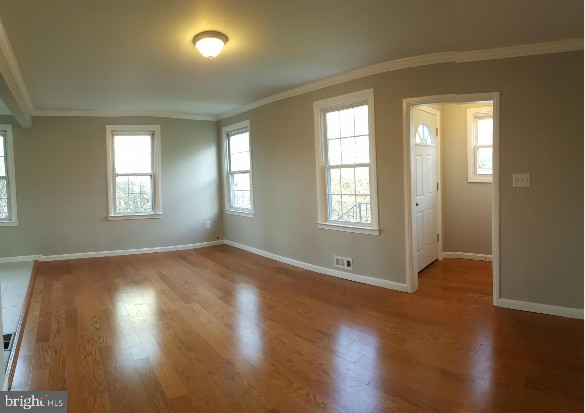 2126 Northland Road Baltimore, MD 21207 - Photo 26 of 26 Living Room