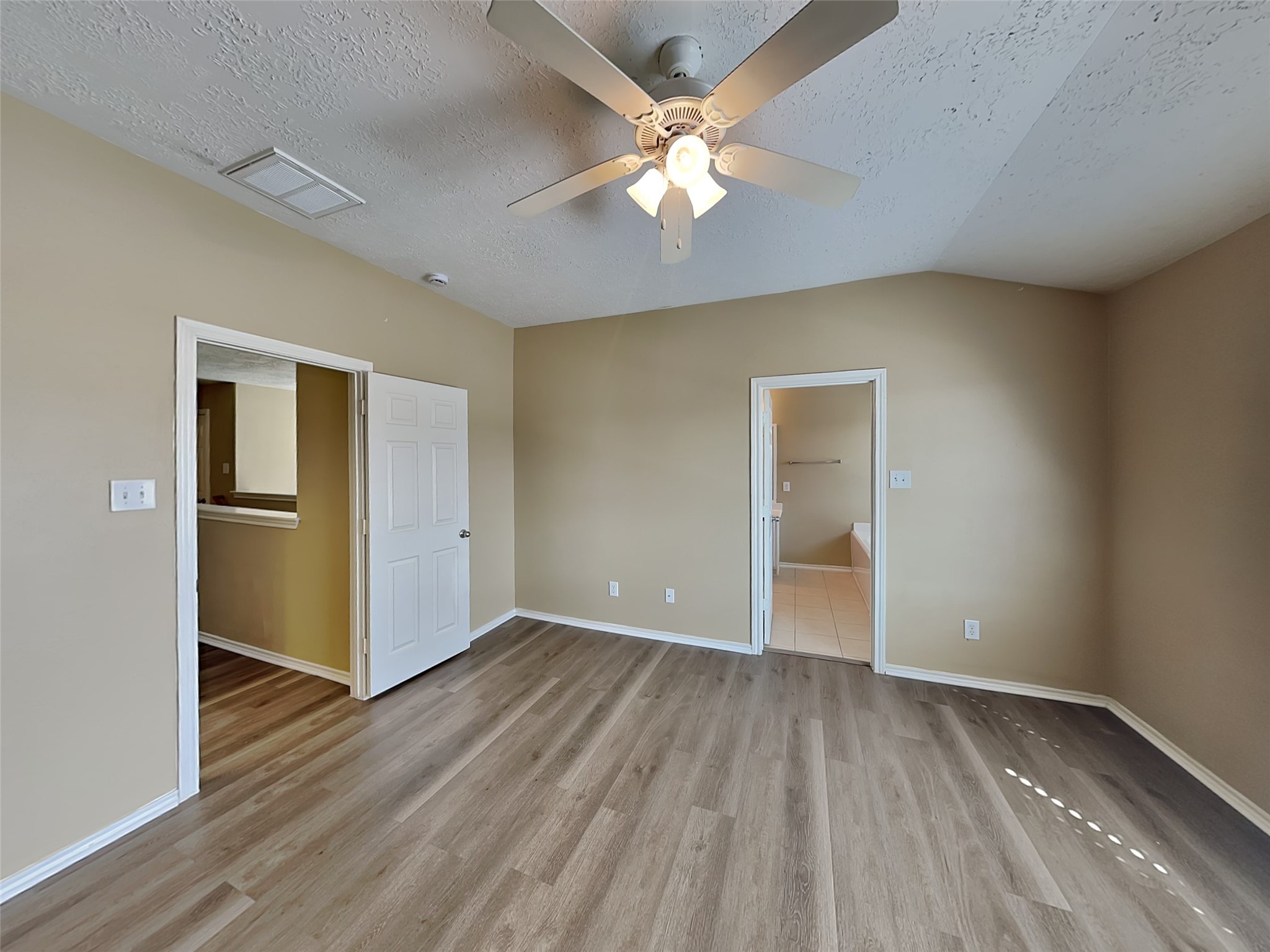 13118 Peppergate Lane Houston, TX 77044 - Photo 8 of 20
