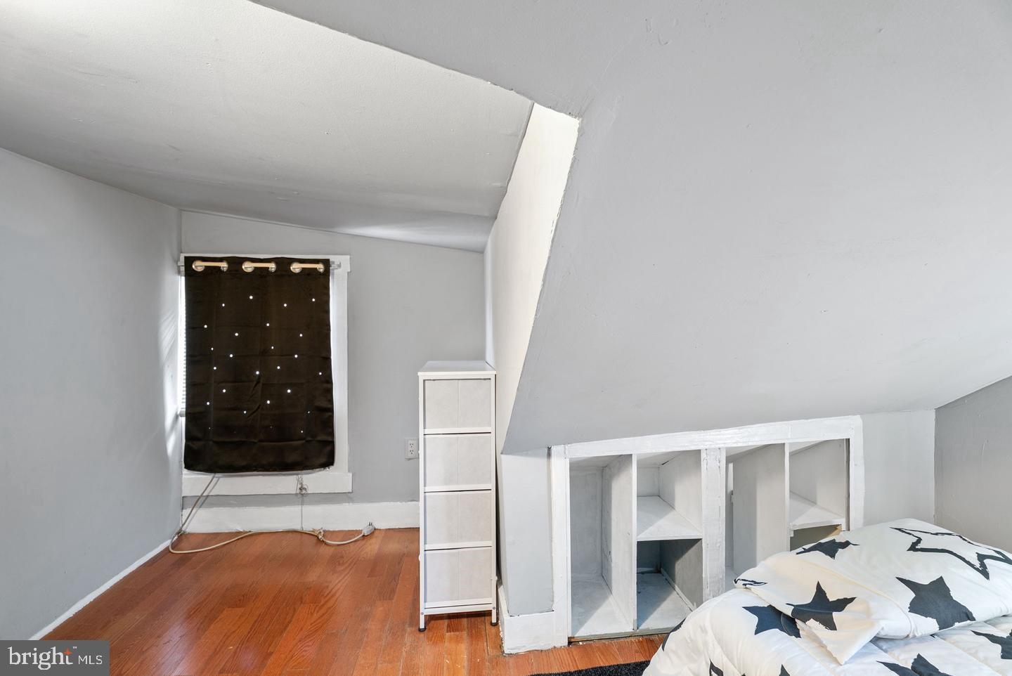 5415 Powhatan Road Riverdale, MD 20737 - Photo 11 of 24 Upper level 2nd Bedroom