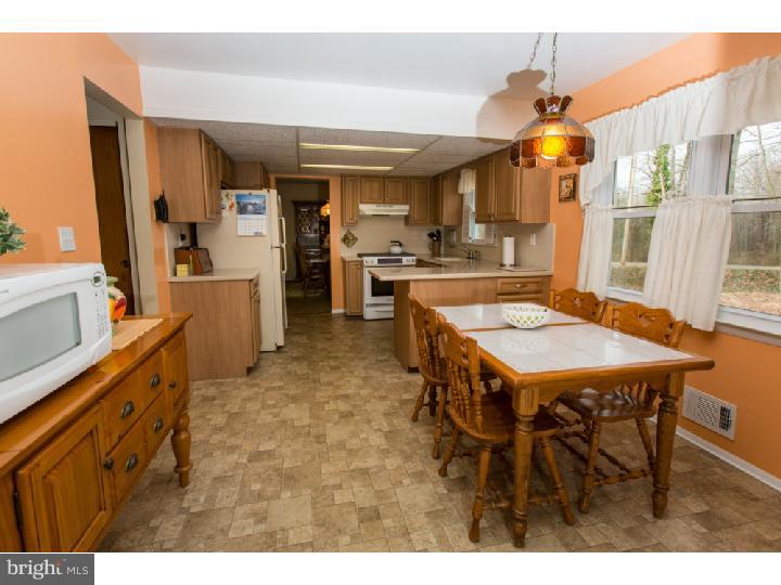 35 Rivulet Way Hamilton, NJ 08619 - Photo 8 of 24 Kitchen