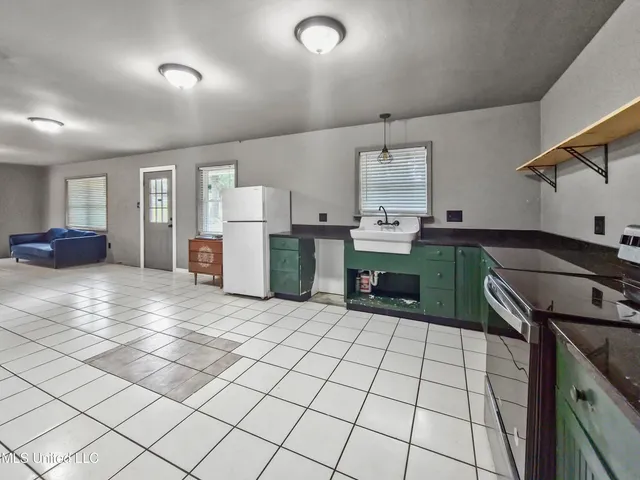 $185,000 | 563 Riceville Road, McHenry, MS 39561