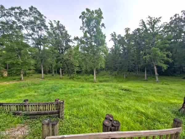 $180,000 | 563 Riceville Road, McHenry, MS 39561