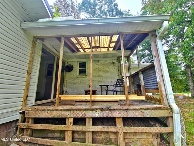 $185,000 | 563 Riceville Road, McHenry, MS 39561