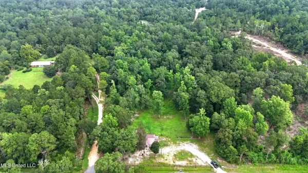 $180,000 | 563 Riceville Road, McHenry, MS 39561