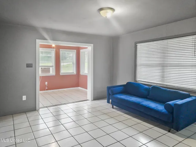 $185,000 | 563 Riceville Road, McHenry, MS 39561