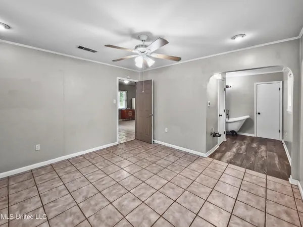 $180,000 | 563 Riceville Road, McHenry, MS 39561