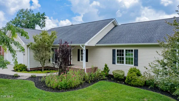 $640,000 | 3907 Skyland Drive, Kingsport, TN 37664