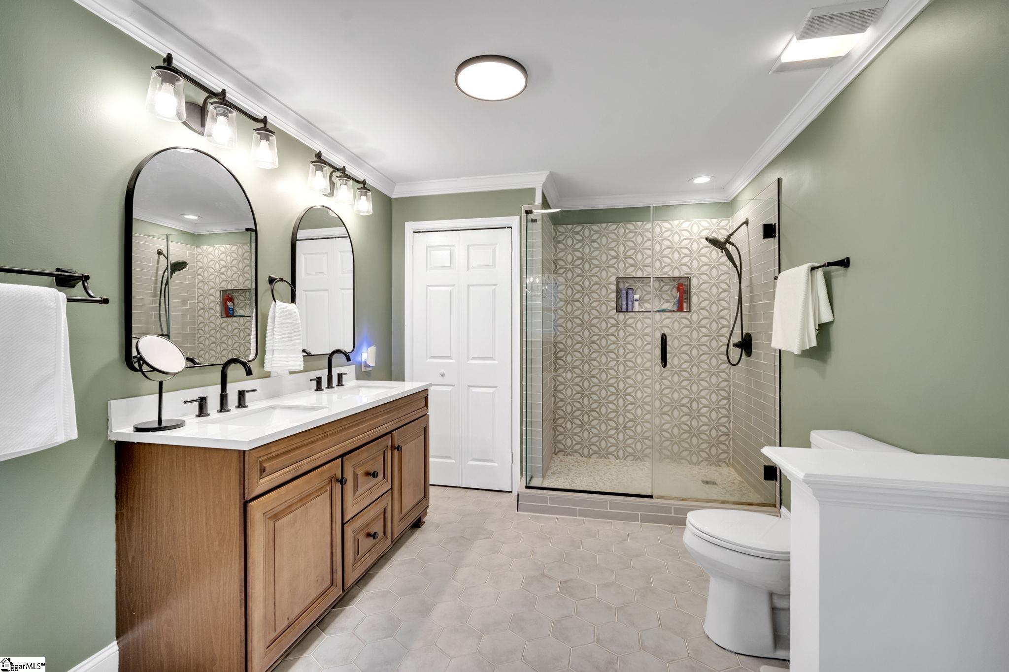 203 Front Street Easley, SC 29640 - Photo 8 of 17