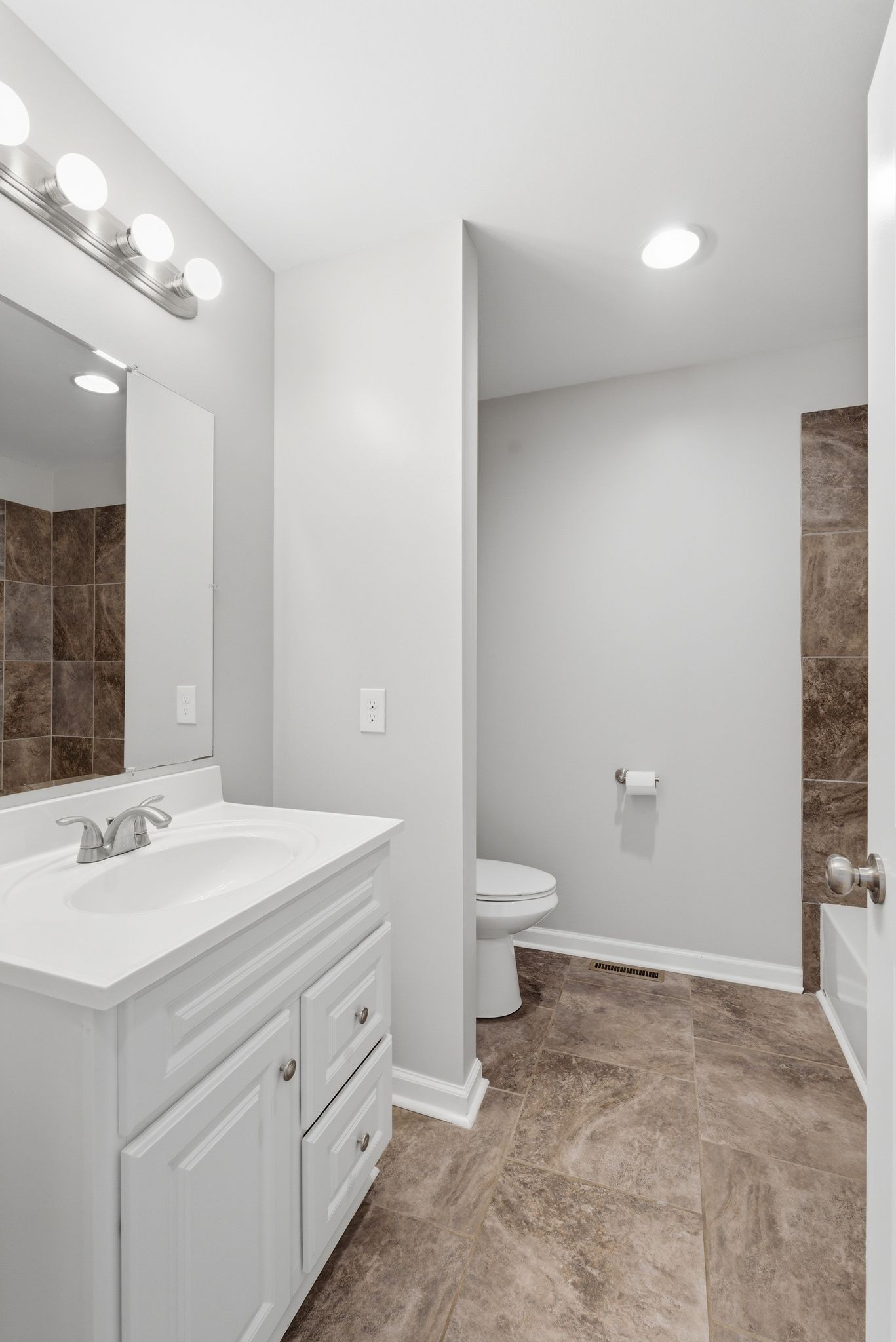 1041 Twin Creek Road Charlotte, TN 37036 - Photo 20 of 67