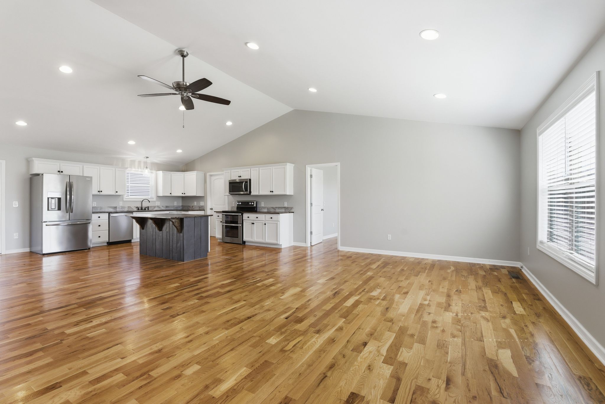 1041 Twin Creek Road Charlotte, TN 37036 - Photo 6 of 67