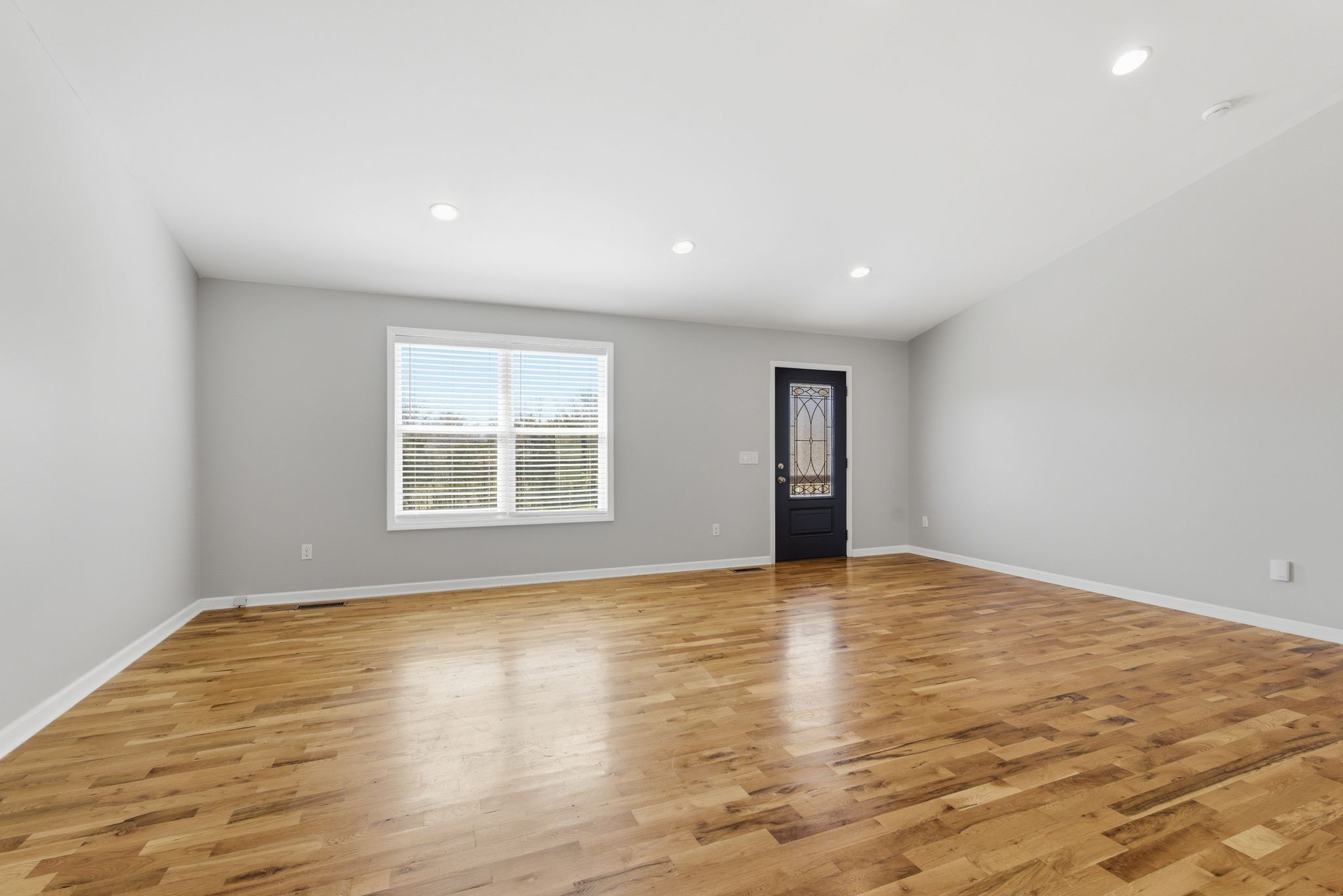 1041 Twin Creek Road Charlotte, TN 37036 - Photo 8 of 67