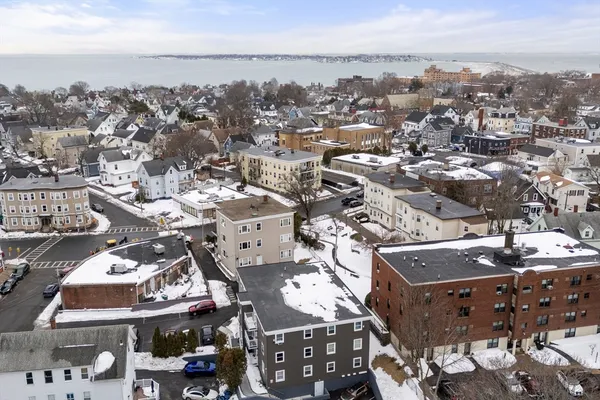 $319,900 | 8 Lafayette Park, Unit 7, Lynn, MA 01902