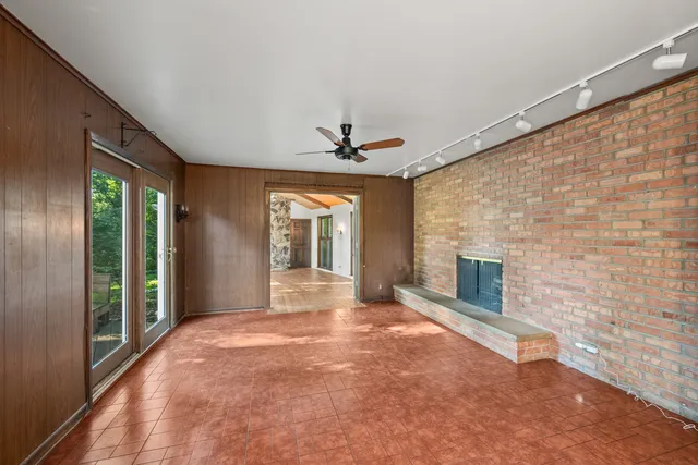 a view of a livingroom with a fireplace