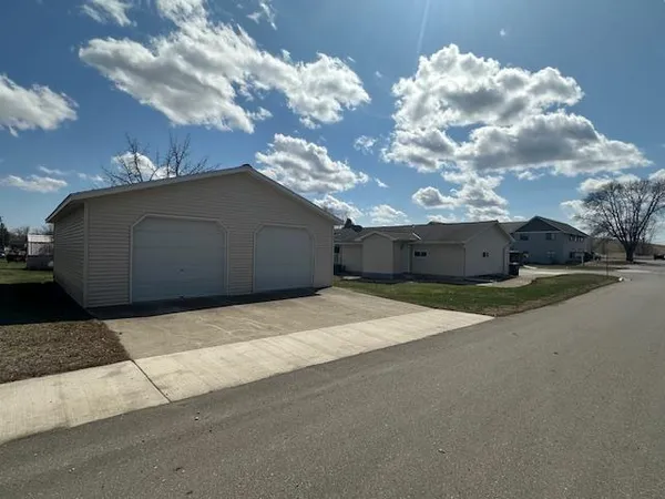 $244,900 | 701 3rd Street, Barrett, MN 56311