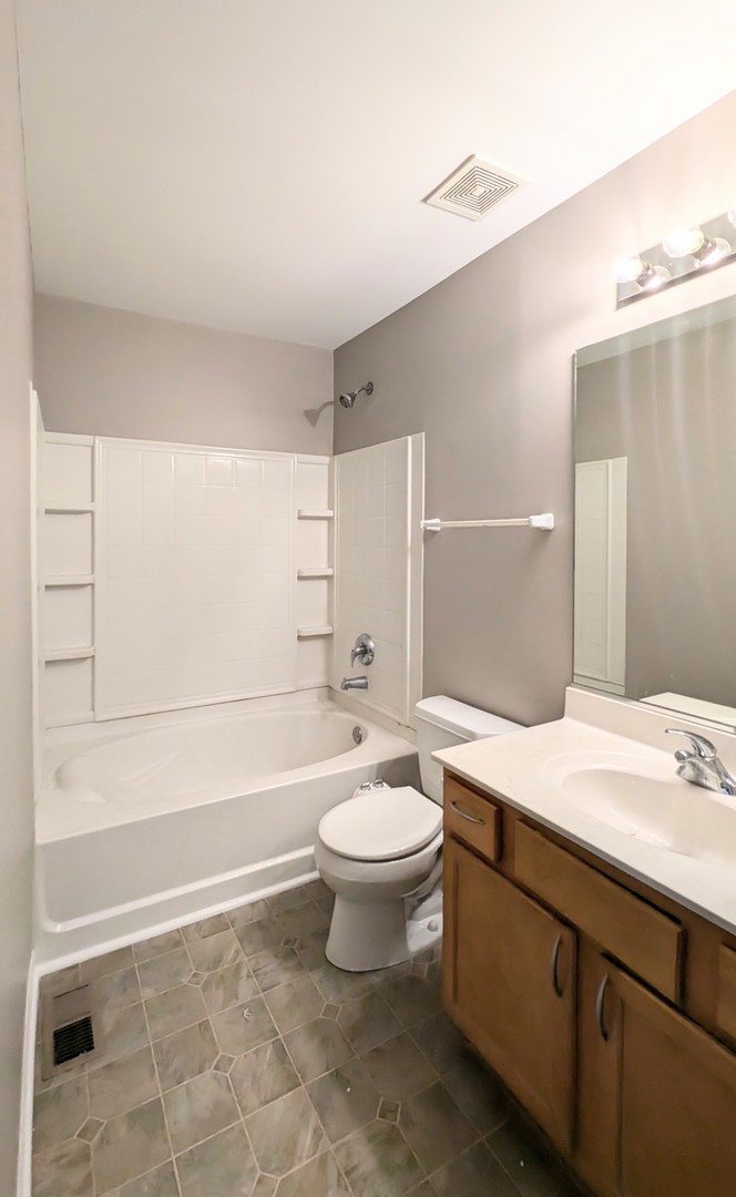 14527 Patriot Square Drive East Plainfield, IL 60544 - Photo 2 of 12